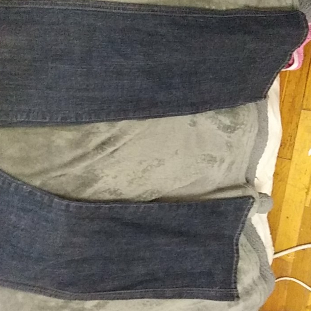 Jeans - Picture 2 of 2